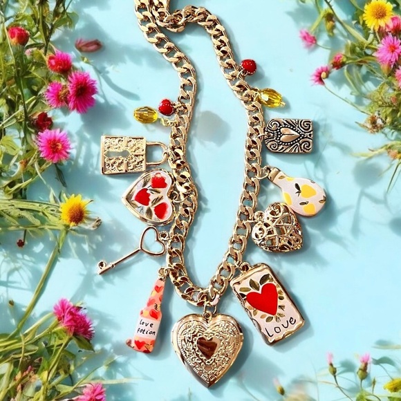 Gold toned charm necklace Love potion charms Lemons Hearts Tulips beautiful - Picture 17 of 17